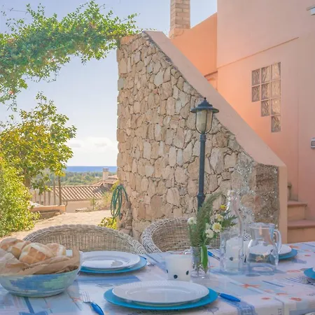 Villa Turchese . . 3 Bdr 2 Bth . Ac *
