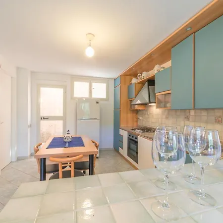 Villa Turchese . . 3 Bdr 2 Bth . Ac Chia