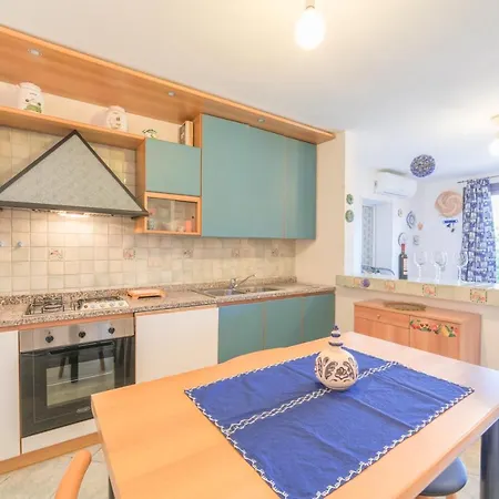 Turchese . . 3 Bdr 2 Bth . Ac Villa