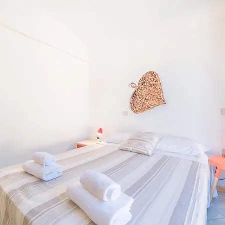 Turchese . . 3 Bdr 2 Bth . Ac Villa