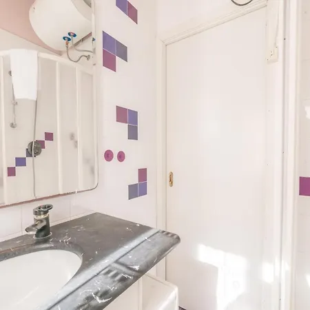 Villa Turchese . . 3 Bdr 2 Bth . Ac