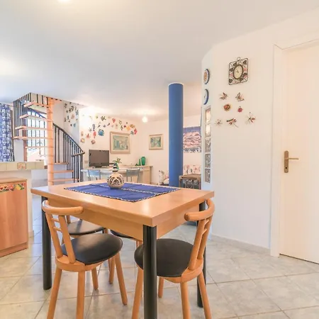 Turchese . . 3 Bdr 2 Bth . Ac Villa Chia