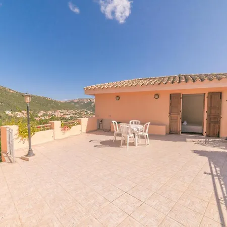 Turchese . . 3 Bdr 2 Bth . Ac Villa *