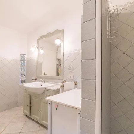 Turchese . . 3 Bdr 2 Bth . Ac Villa