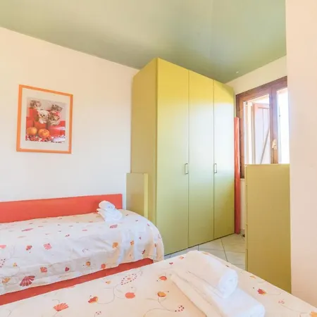 Villa Turchese . . 3 Bdr 2 Bth . Ac Chia